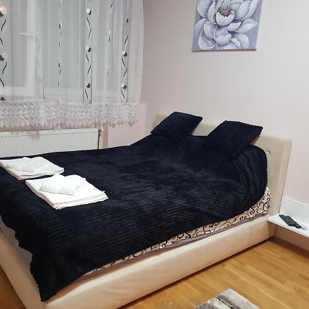 נובי סאד Apartman Aurora מראה חיצוני תמונה