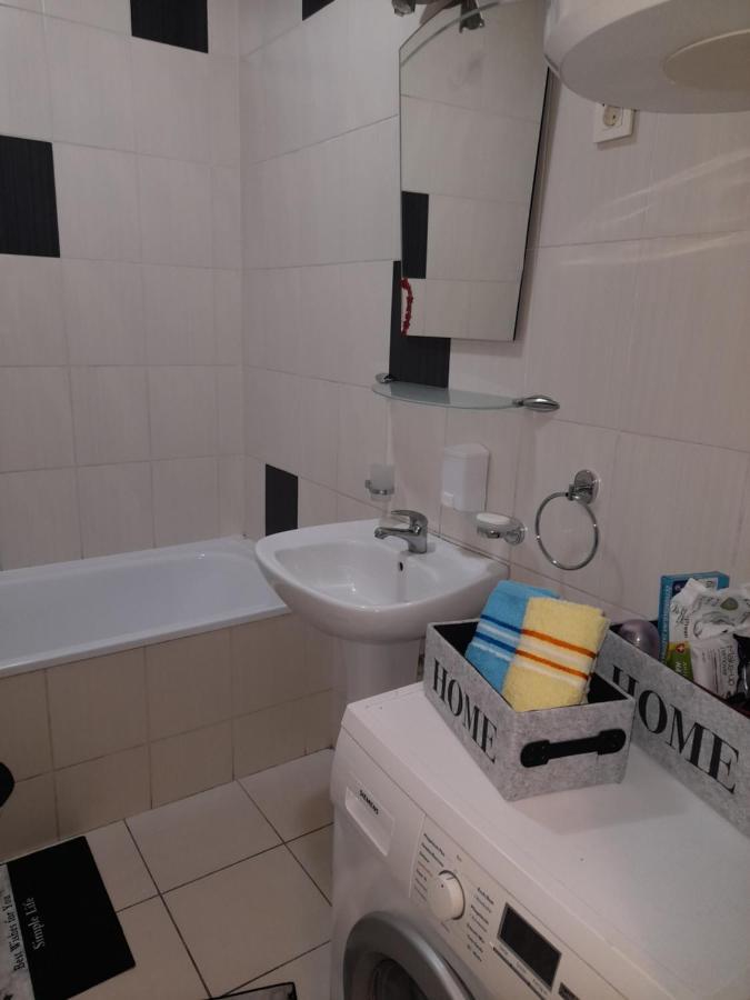 נובי סאד Apartman Aurora מראה חיצוני תמונה