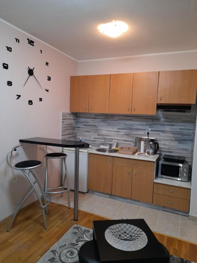 נובי סאד Apartman Aurora מראה חיצוני תמונה